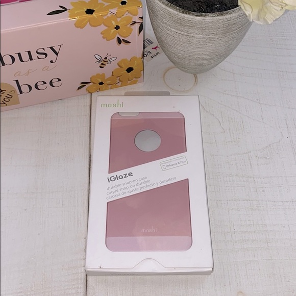 Moshi iglaze protective snap on iPhone 6Plus case - Picture 2 of 5